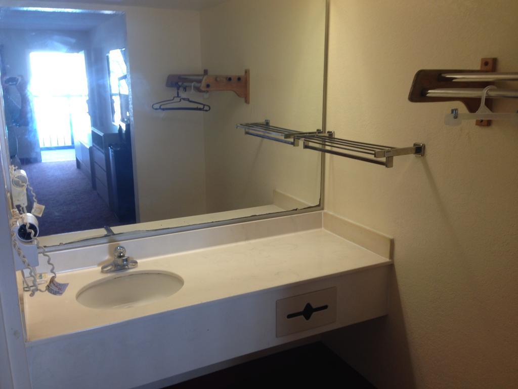 Sky Suites Tybee Island Szoba fotó