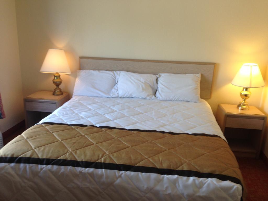Sky Suites Tybee Island Szoba fotó